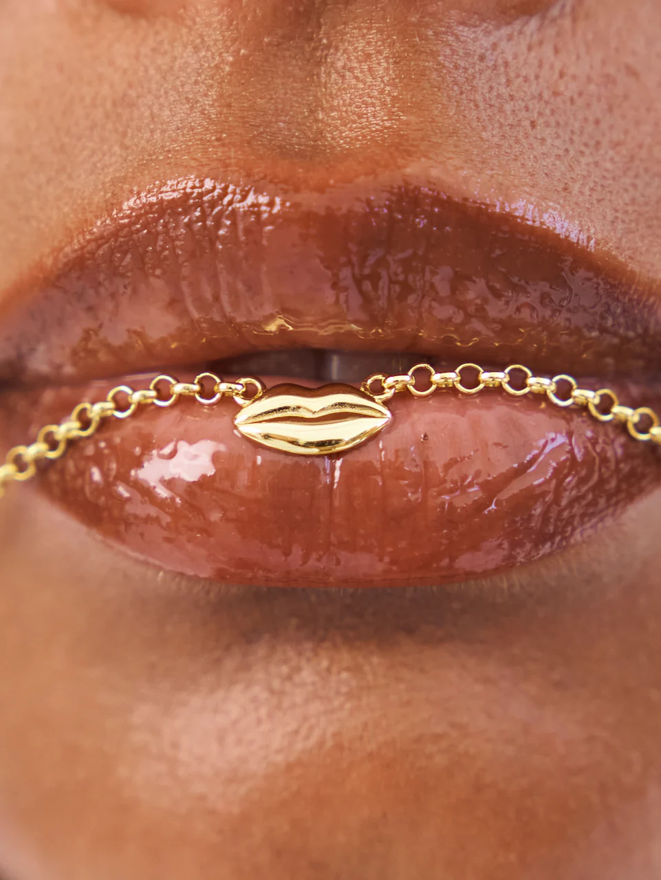 Bisous Necklace - Gold - Image 3