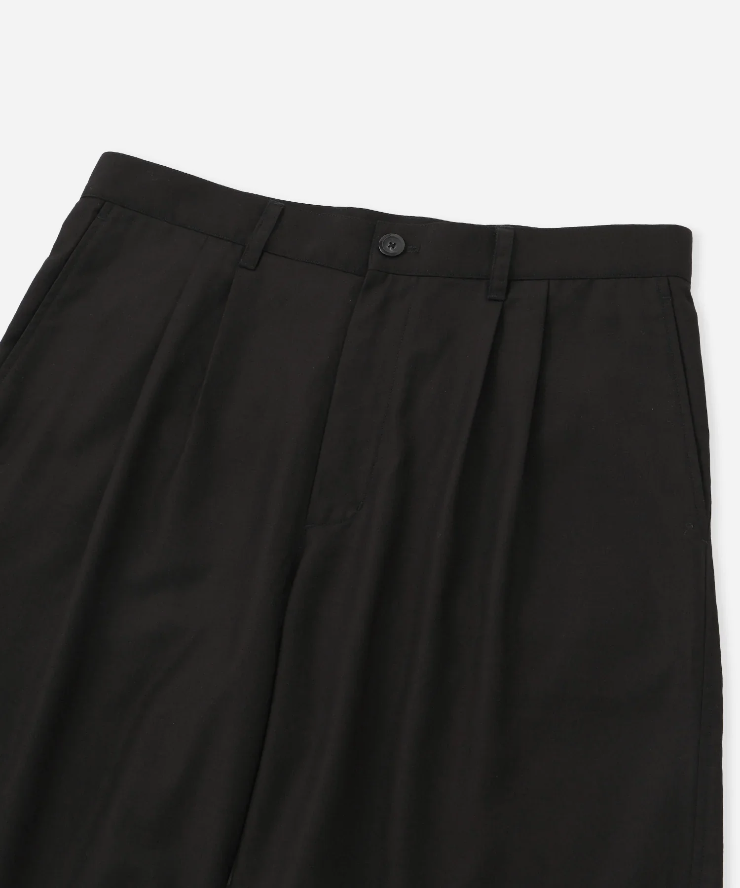 Feliz Two Tuck Walk Short - Black - Image 5