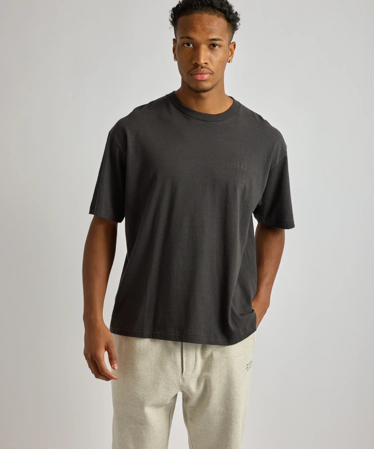 Hemp S.NYC Short Sleeve Tee - Charcoal - Image 4